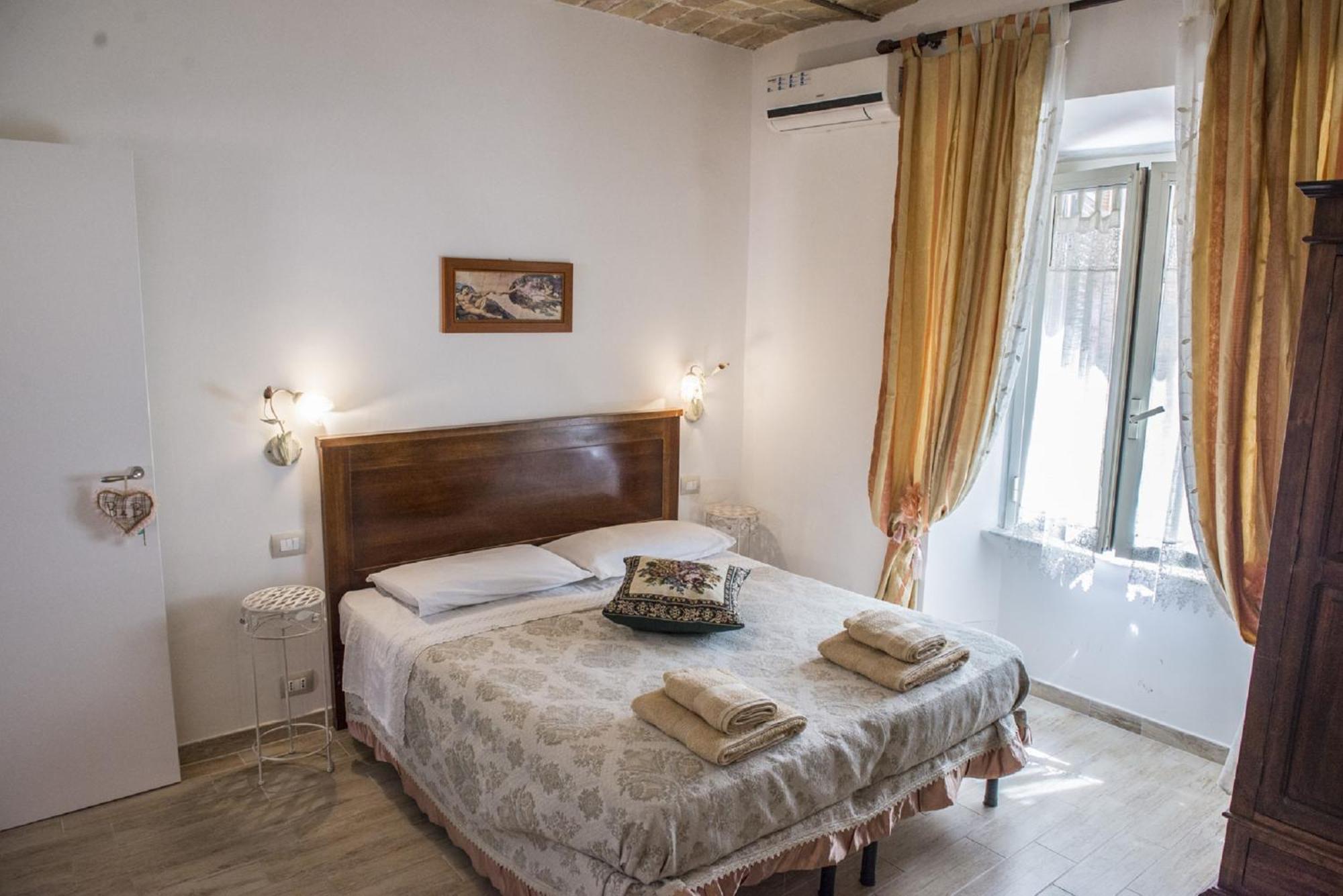 All'Ombra Del Cupolone Rome Room photo